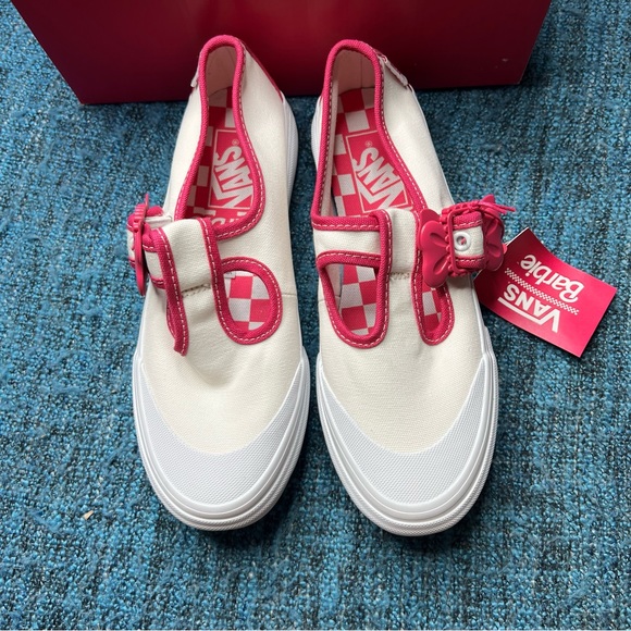 Vans x Barbie Style 93 DX Mary Jane Sneakers in White Pink Limited Edition - Picture 2 of 10